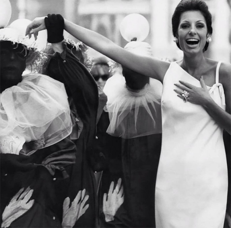 Ícone da alta sociedade carioca