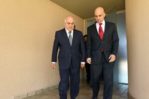 Governador em exercício decreta luto oficial de três dias  no Estado