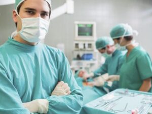 Número de médicos cresce mais de 600% em cinco décadas