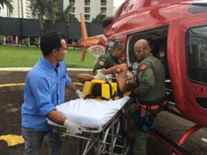 Atiradores disparam contra jovem após tentativa de assalto em Aparecida