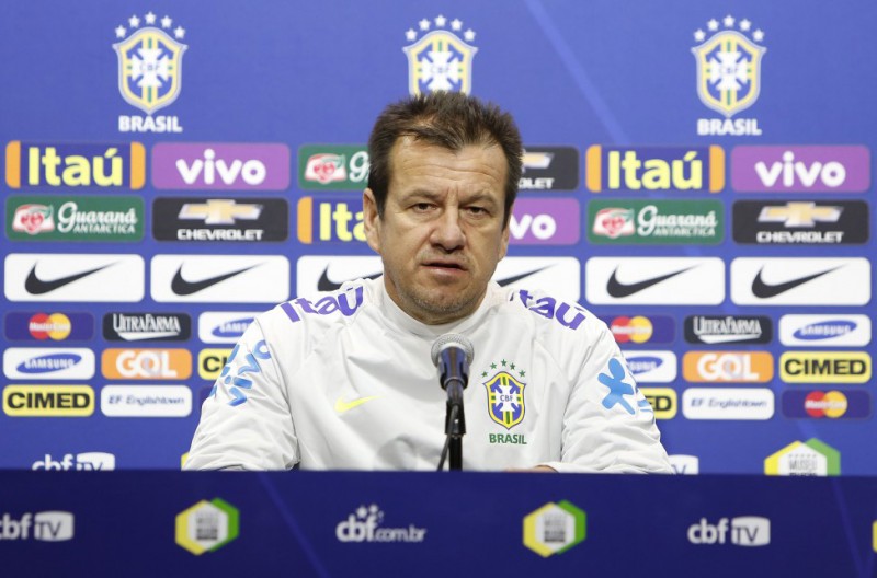 Dunga é demitido e  Tite pode assumir seleção