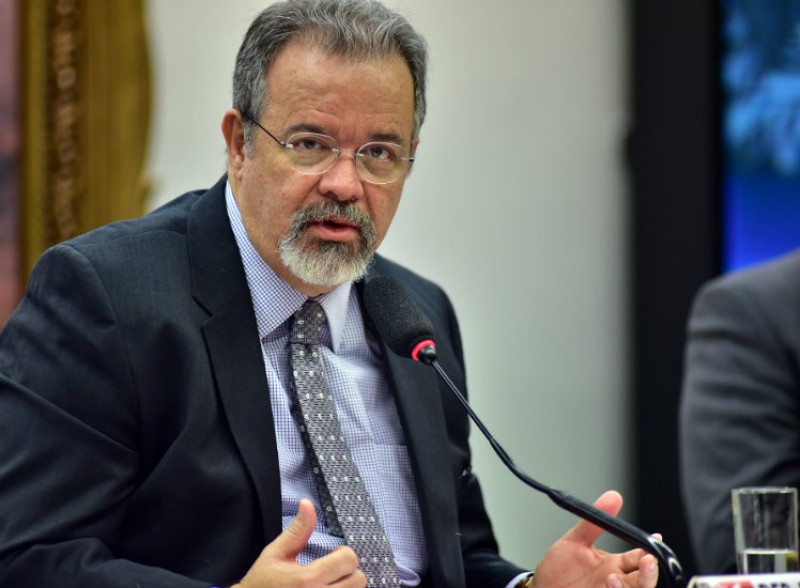 Ministro vê risco de migração do crime