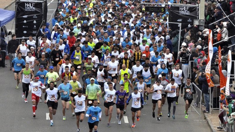 Atletas competem  no exterior em busca  de novas experiências