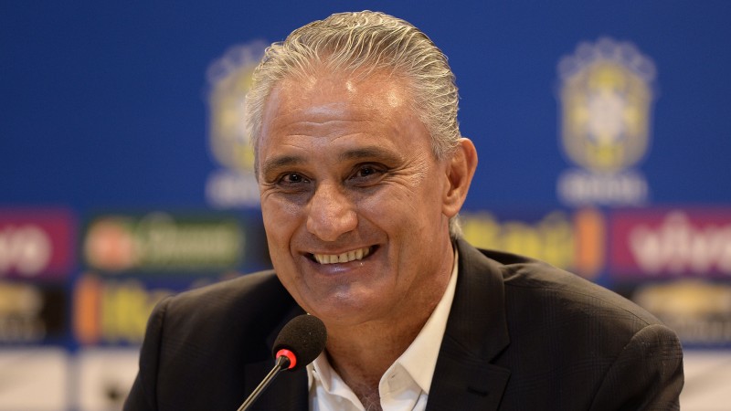 Tite faz mudanças na seleção para amistoso com Japão nesta sexta-feira