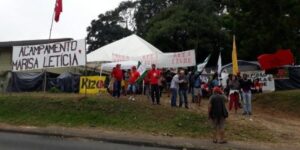 Ataque a tiros em acampamento pró-Lula deixa dois feridos