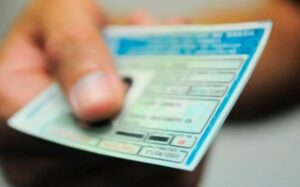 Três condutores têm a CNH suspensa por dia