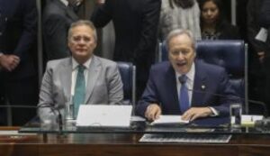 Senadores reduzem intervalo para acelerar sessão que analisa impeachment