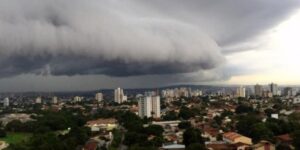 Pode chover nesta terça-feira em Goiás