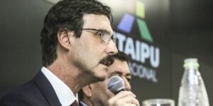 Itaipu espera receber US$ 1 bilhão em dívidas