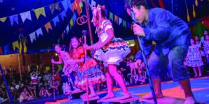 Circo Basileu França promove 6ª edição da Quadrilha Acrobática
