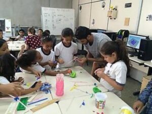 Instituto seleciona projetos sociais com foco em educação