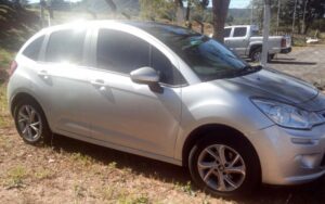 Carro de suspeito de matar servidora pública é achado abandonado em Pirenópolis