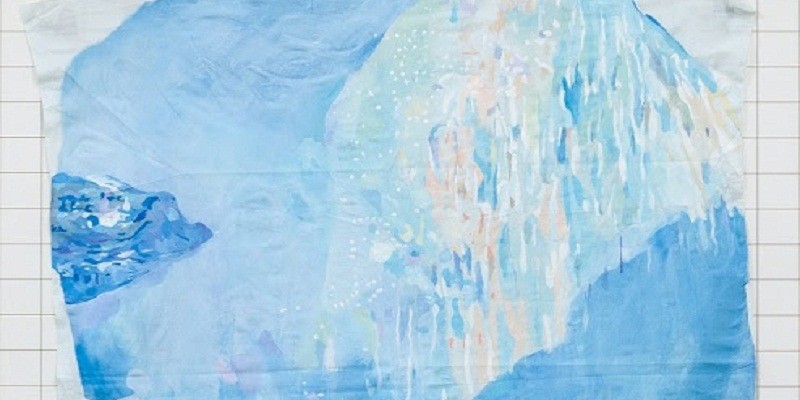 ‘Afã Deslizante’: pinturas criadas pela força do improviso