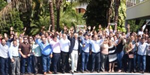 Caiado e Wilder recebem lideranças de 70 municípios