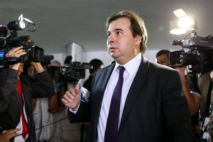 Câmara adia recuperação fiscal dos estados