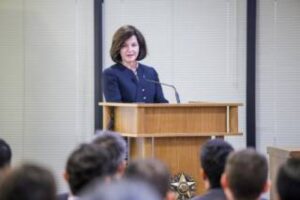 Dodge se manifesta contra proposta