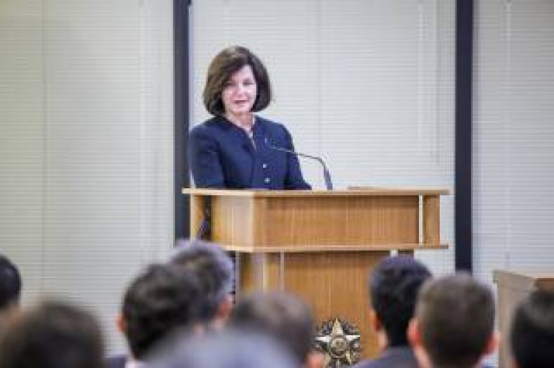 Dodge se manifesta contra proposta