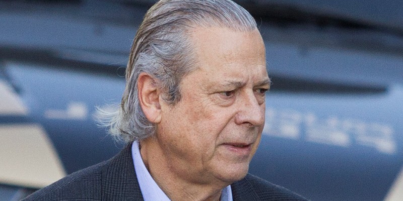 Dirceu se entrega e vai para a Penitenciária da Papuda