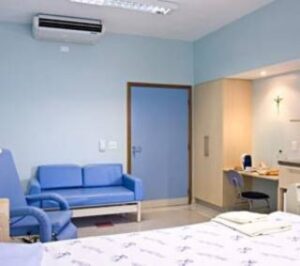 Planos de saúde não podem cobrar por utilização de TV e frigobar