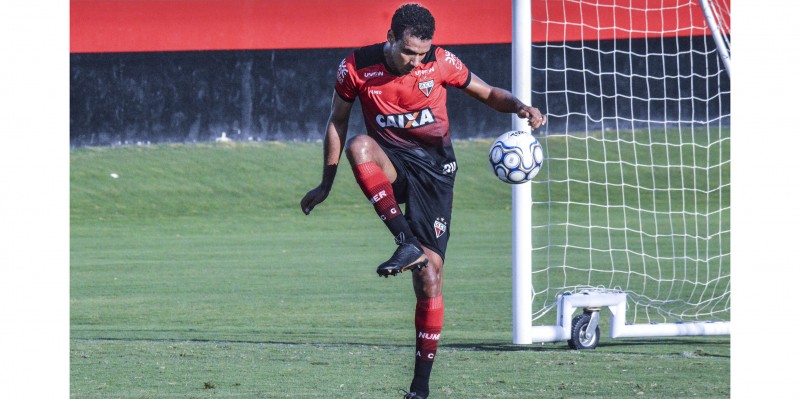 Atlético vai a Criciúma para se manter no G-4 da Série B