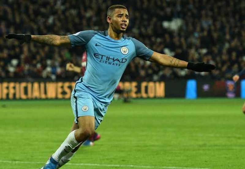 Gabriel Jesus deve voltar em abril