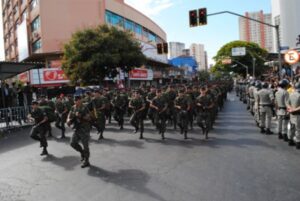 Desfile deve reunir 10 mil pessoas