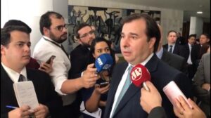 Maia: Relação com Temer está mantida