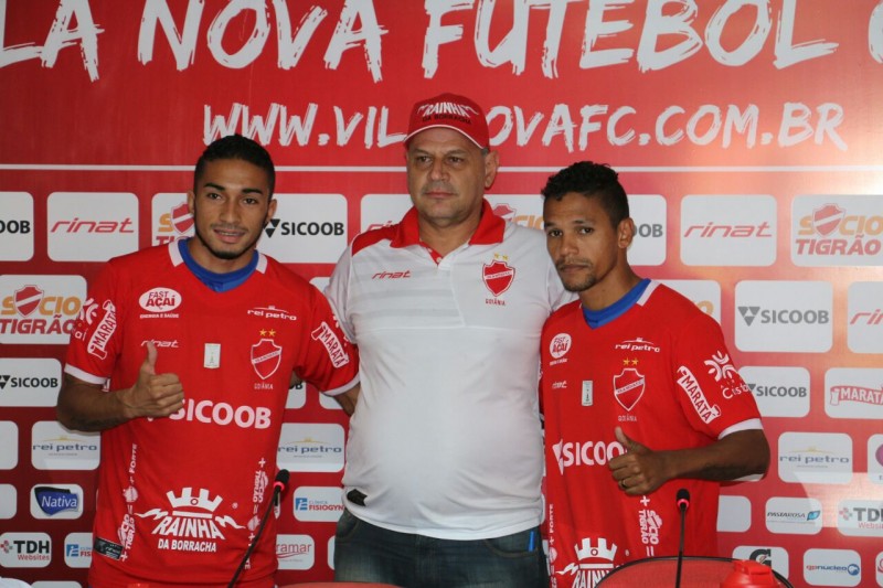 Fabinho e Rafinha são apresentados  pelo Vila