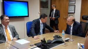 Governador discute com Meirelles aprovação de incentivos fiscais para Confaz