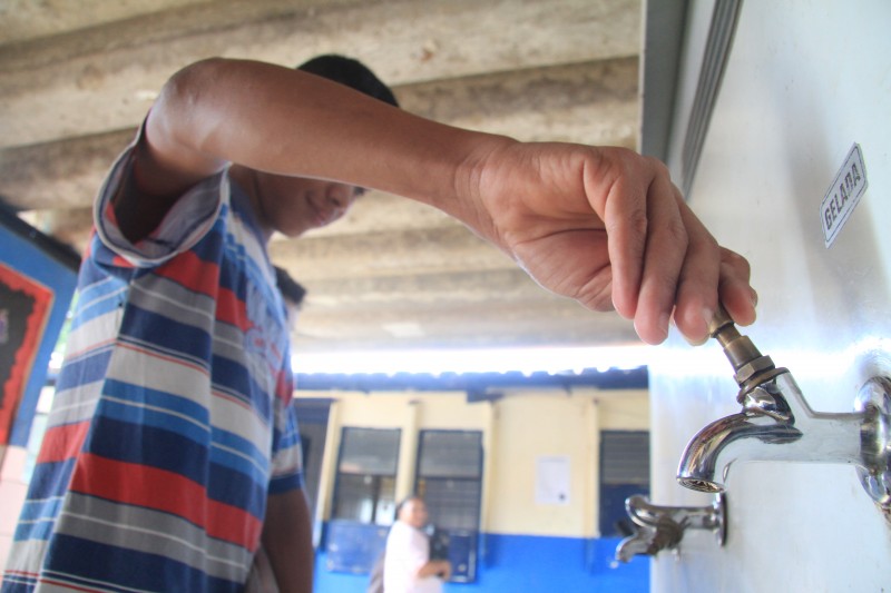 Falta da água em Aparecida causa dispensa de alunos