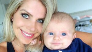 Karina Bacchi faz festa de 8 meses do filho com tema cantina ital