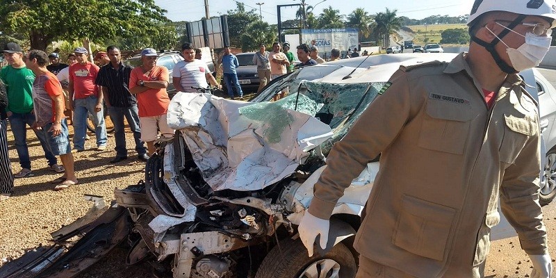 Grave acidente deixa uma pessoa morta e três feridas na GO-080