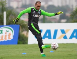 Renan deve voltar contra o Guarani