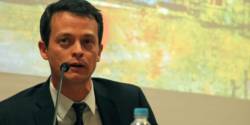 Campanha é cara e dinheiro lícito ficará com caciques partidários