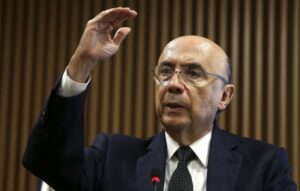 Meirelles diz que meta fiscal de 2017  será negativa