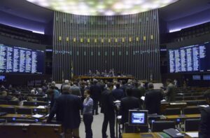 Plenário pode votar MP sobre petrolíferas