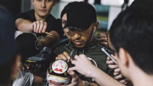 Hamilton torce por evolução de Alonso