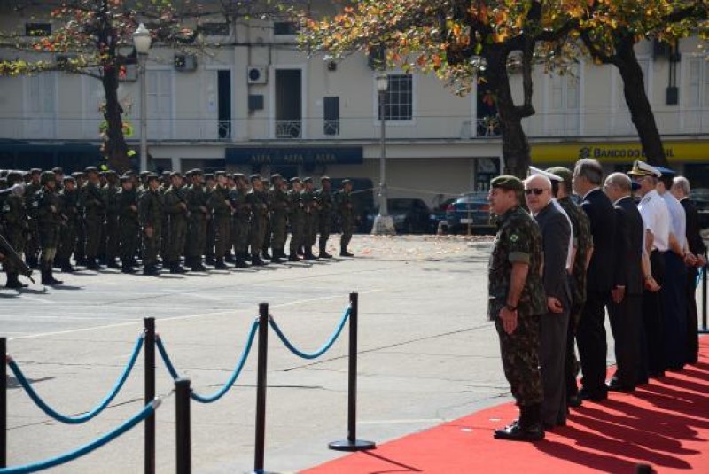 Forças Armadas iniciam oficialmente operação de segurança da Olimpíada