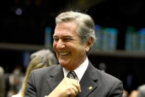 Fernando Collor anuncia pré candidatura à presidência da República