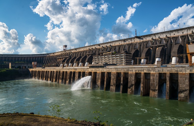 Usina de Itaipu tem o quarto melhor outubro da história da produção