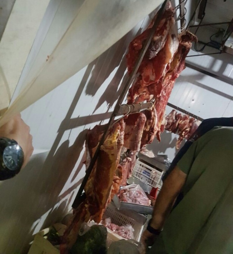 Carga de carne: Polícia prende suspeito de fazer caminhoneiro e família refém