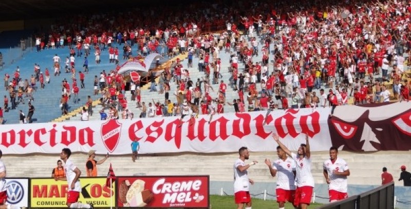 Vila Nova vence o Atlético na estreia do Goianão e quebra jejum de cinco anos