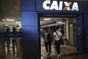 Caixa suspende sistema de pagamentos de abono