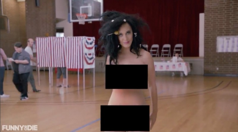 Katy Perry fica nua em campanha a favor de Hilary