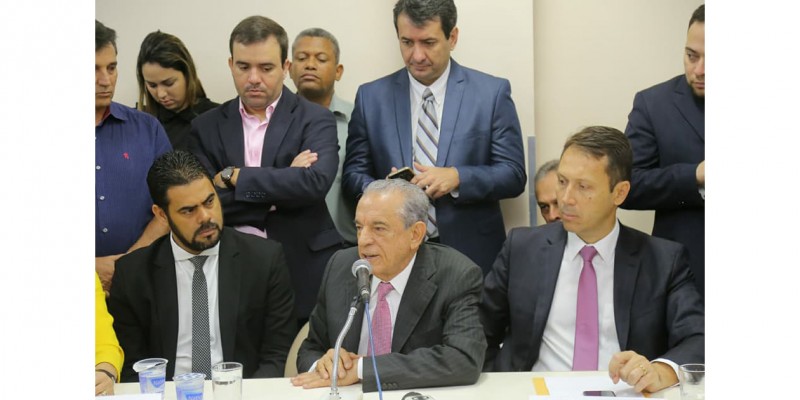 Iris critica sucessivas convocações