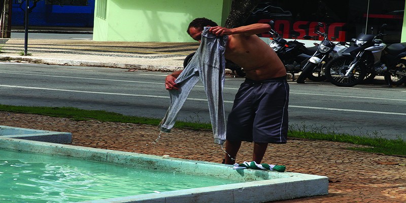 Moradores de rua sofrem violência