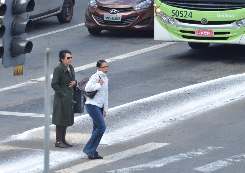 Nova frente fria deve derrubar temperaturas em Goiás