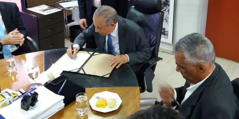 Paço Municipal fará estudo de saneamento básico