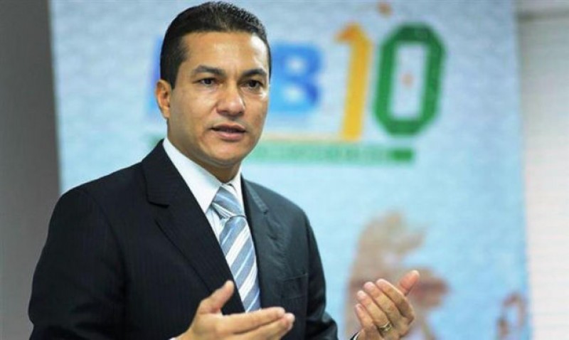 Comissão de Ética pune ex-ministro e ex-diretor