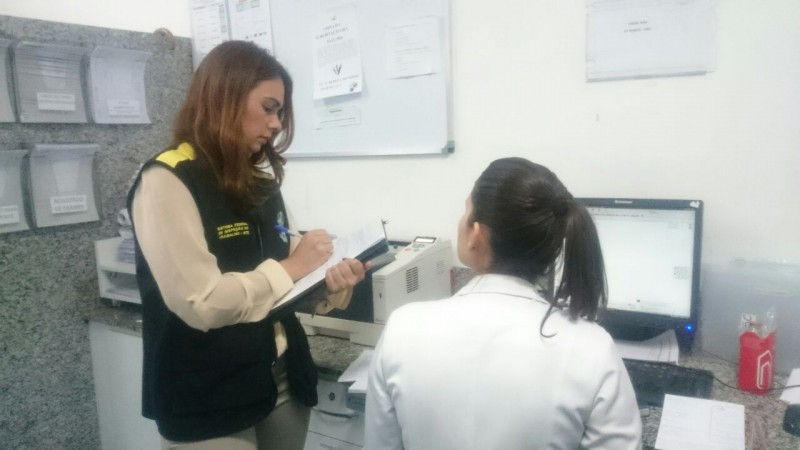 Hugo e HDT são notificados por atraso de salários de servidores